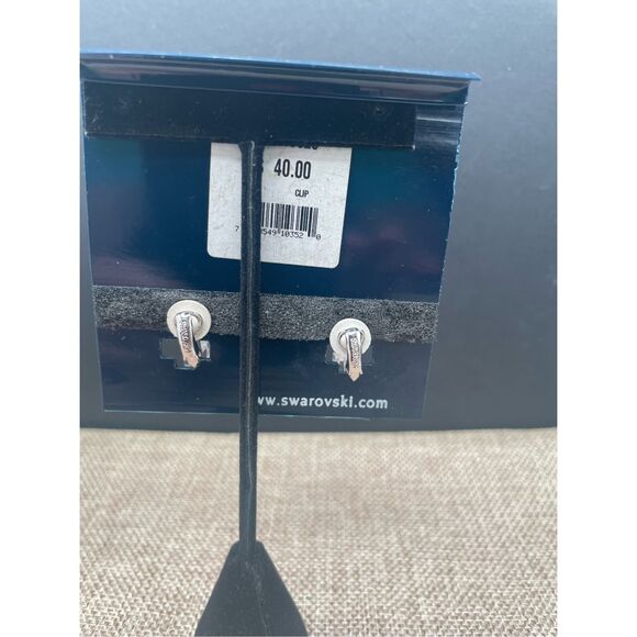 Swarovski Clip-On Crystal Earrings – Clear Cube Drop Beautiful - Picture 2 of 6
